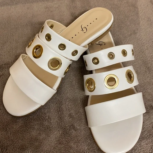 White Italian leather sandals - Picture 2 of 8